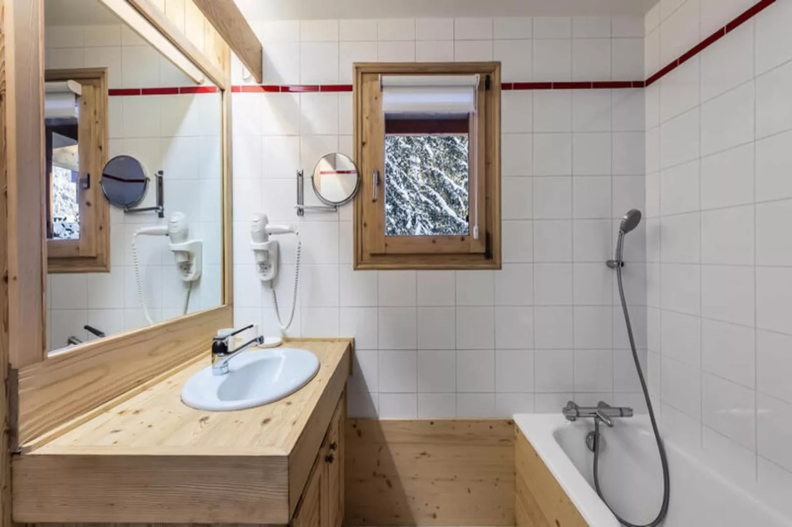 Résidence La Gelinotte-Badezimmer