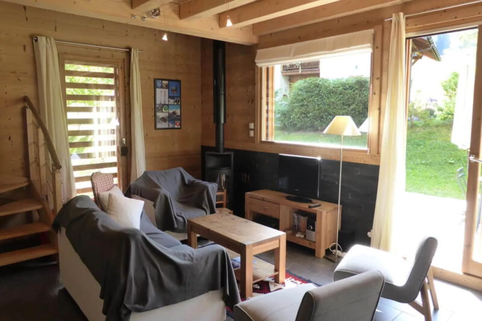 Chalet Champelet-Exterior in summer