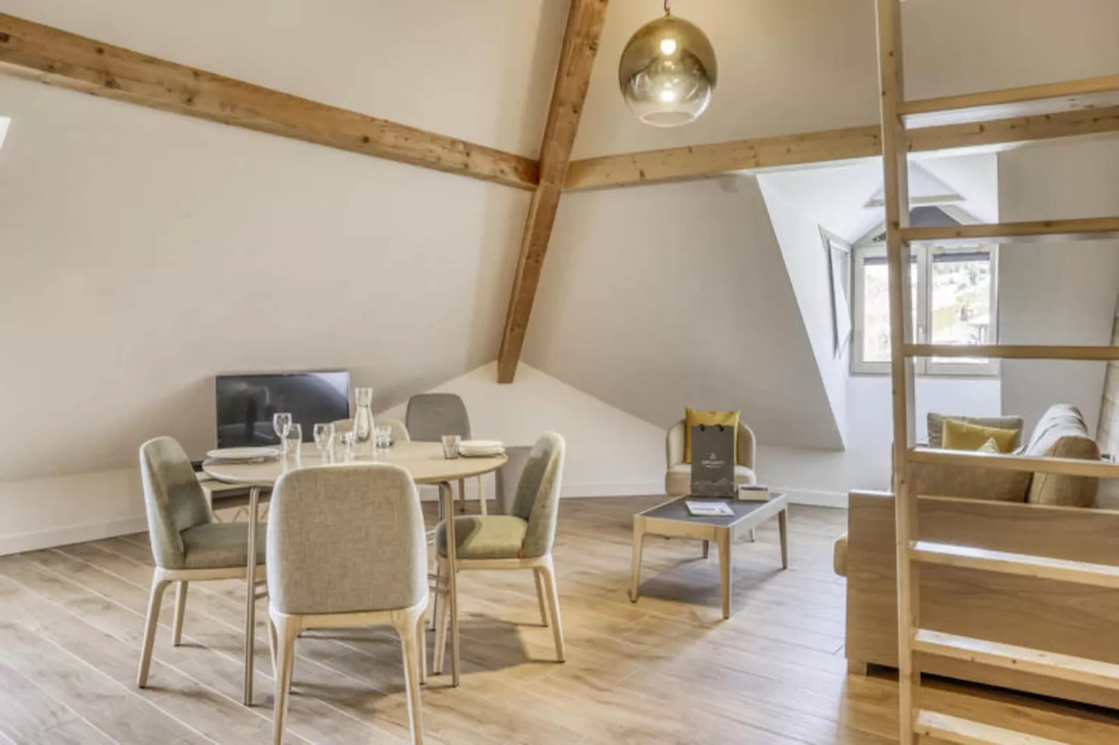 Résidence Gallery Mont Blanc-Exterior in summer