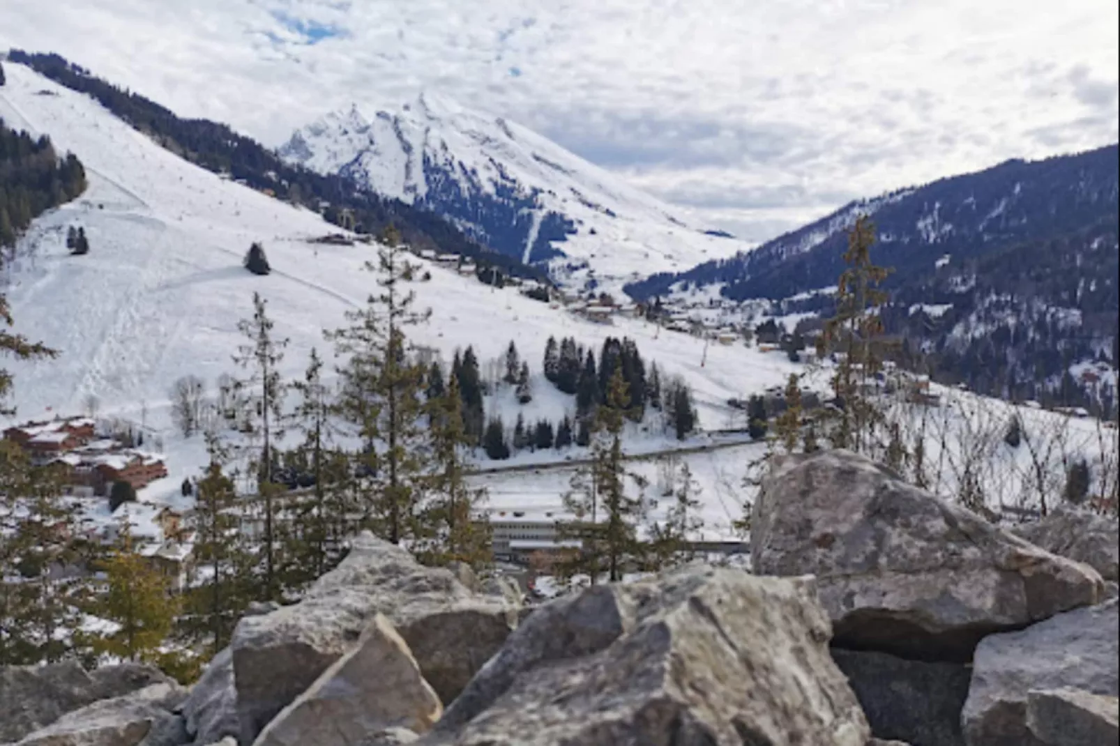 Résidence Les Cimes*****-Area within 5km in winter