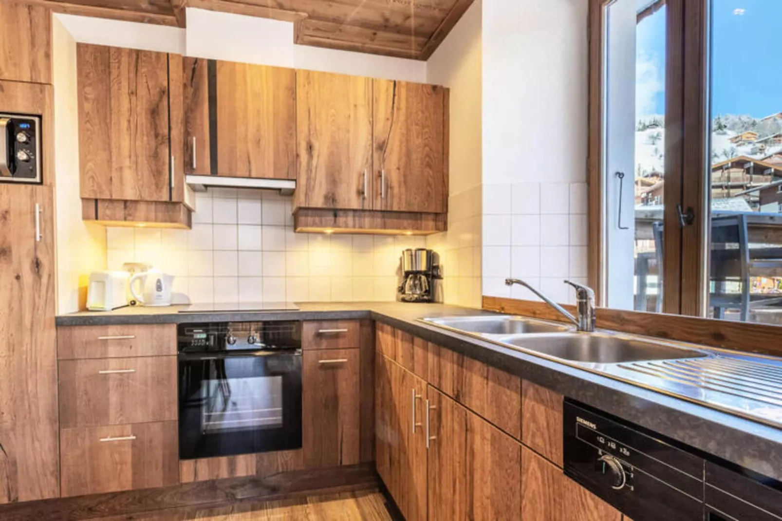 Résidence Altitude-Exterior in winter