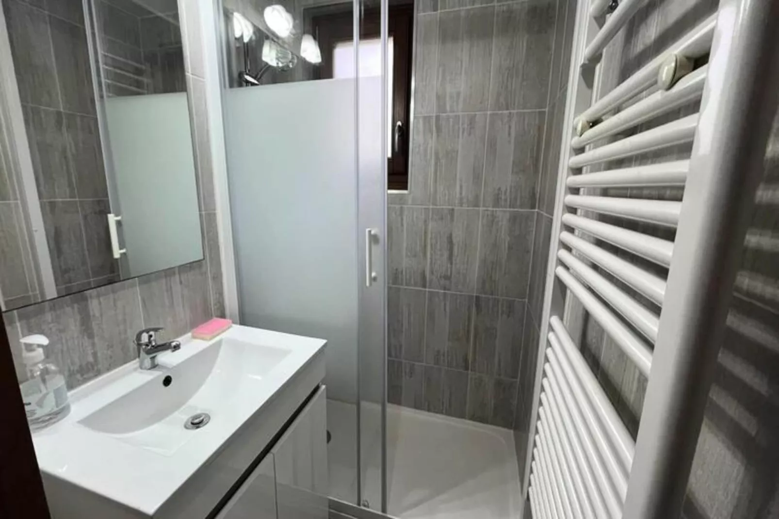 Résidence Les Campanules-Salle de bain