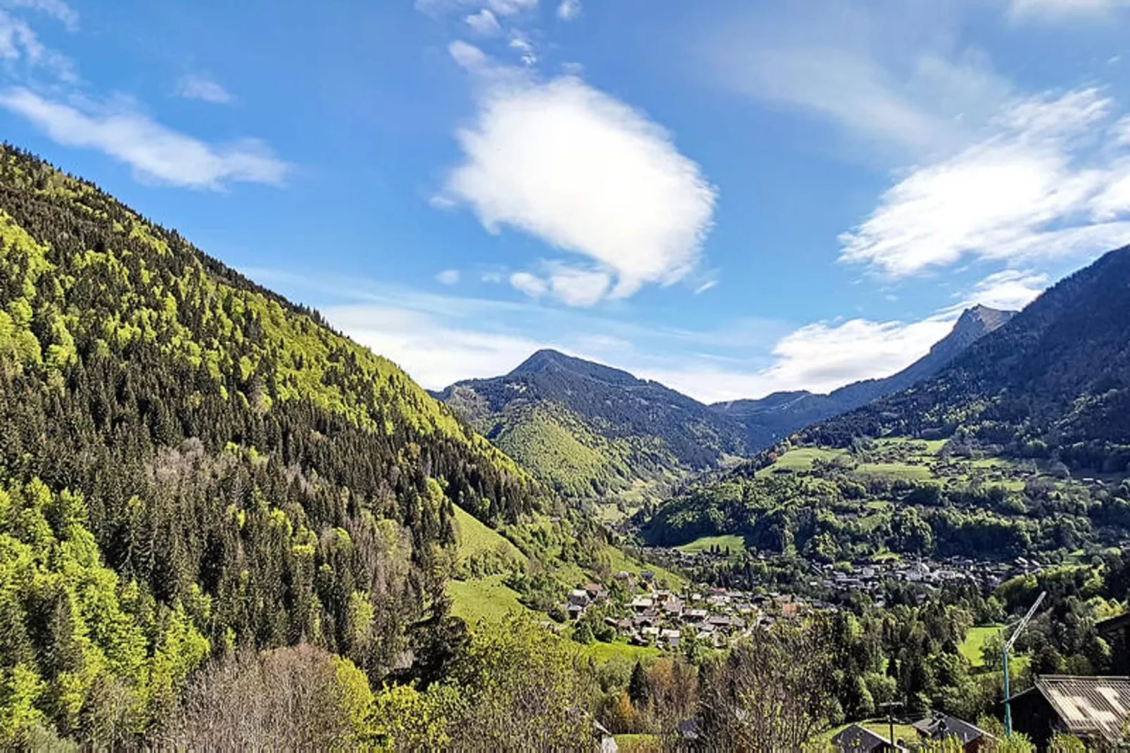 Appartements à Saint Jean d'Aulps-Zones été à 5 km
