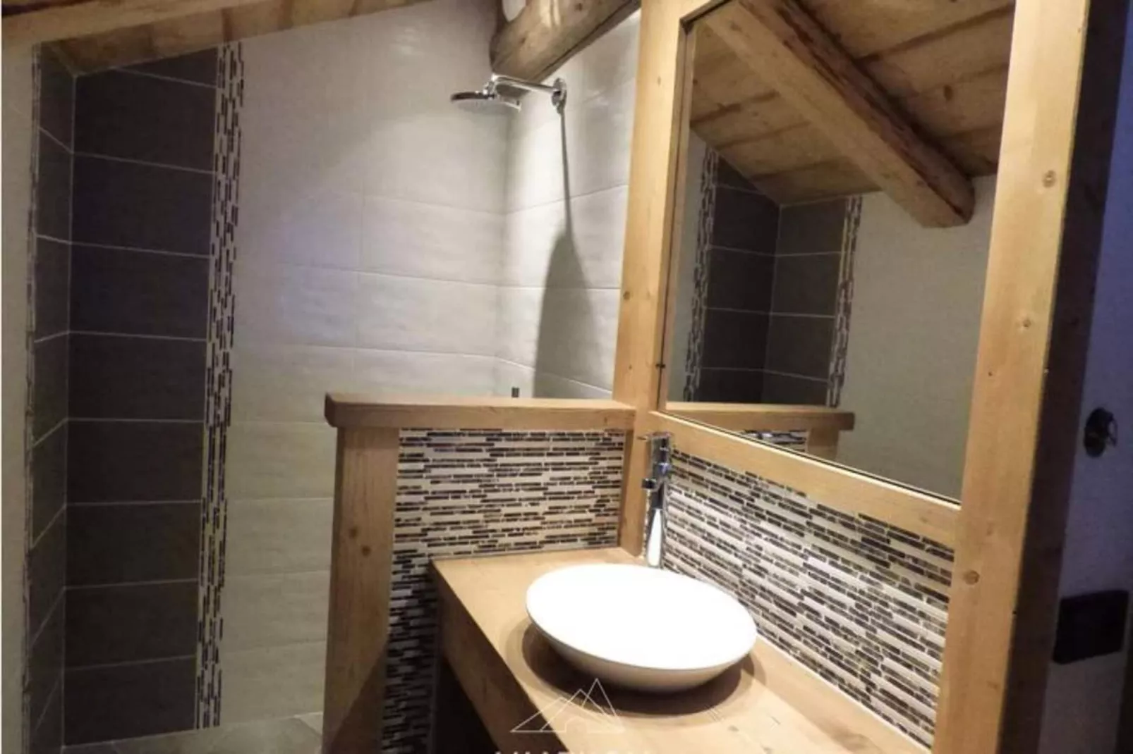 Chalet Rayjeanne-Badezimmer