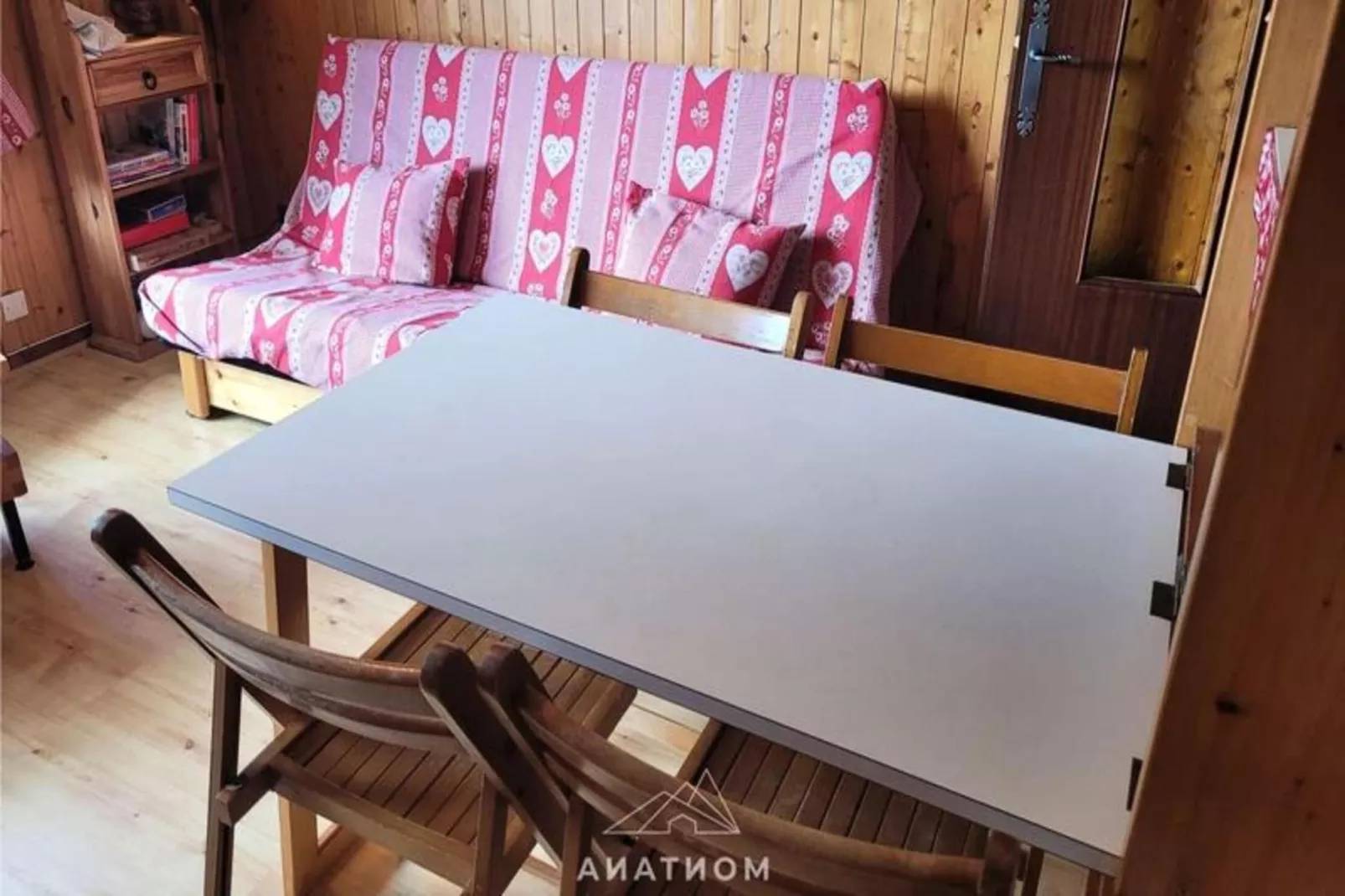 Résidence Eparvi-Living room