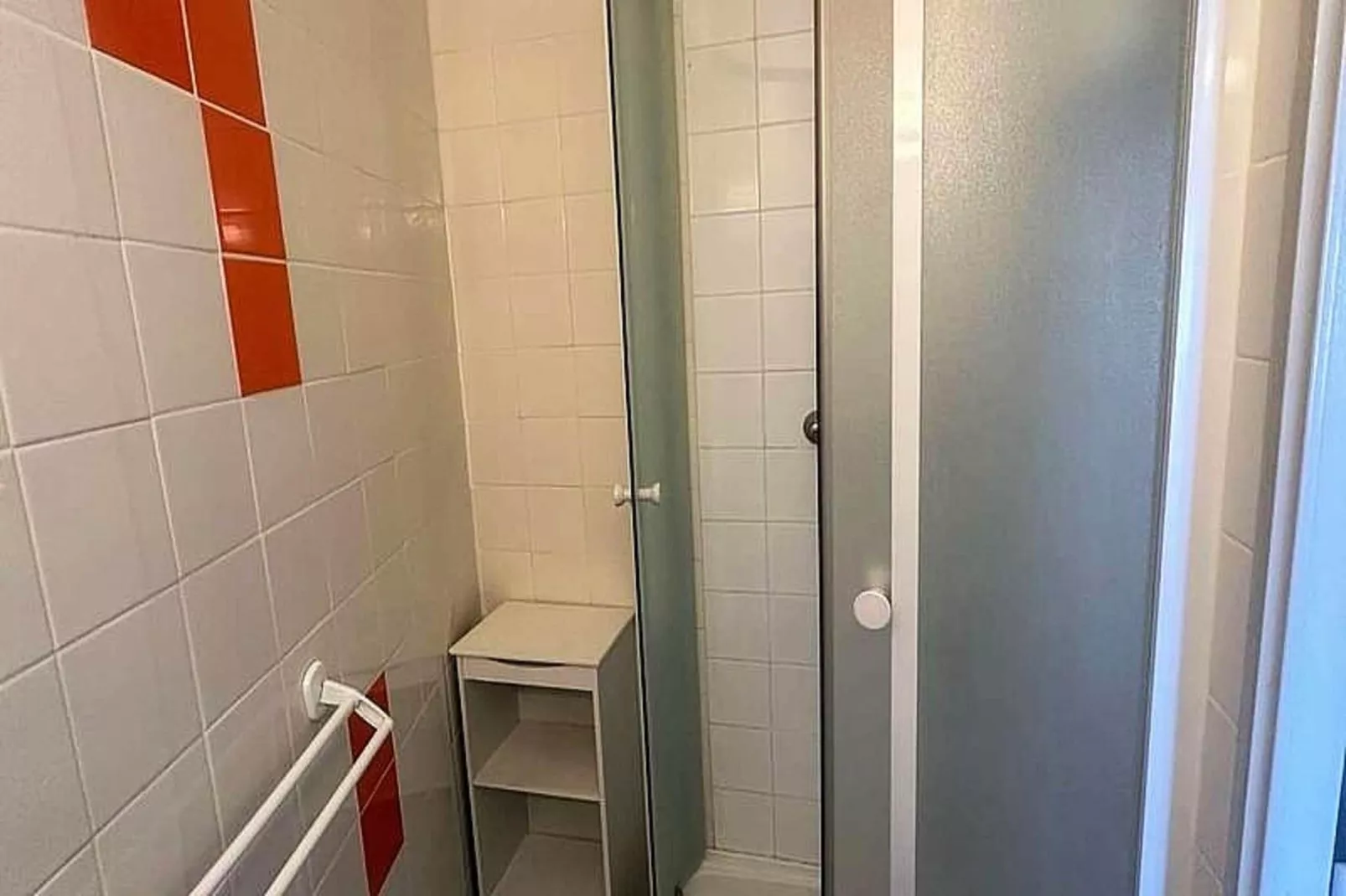 Résidence Morieres B-Bathroom