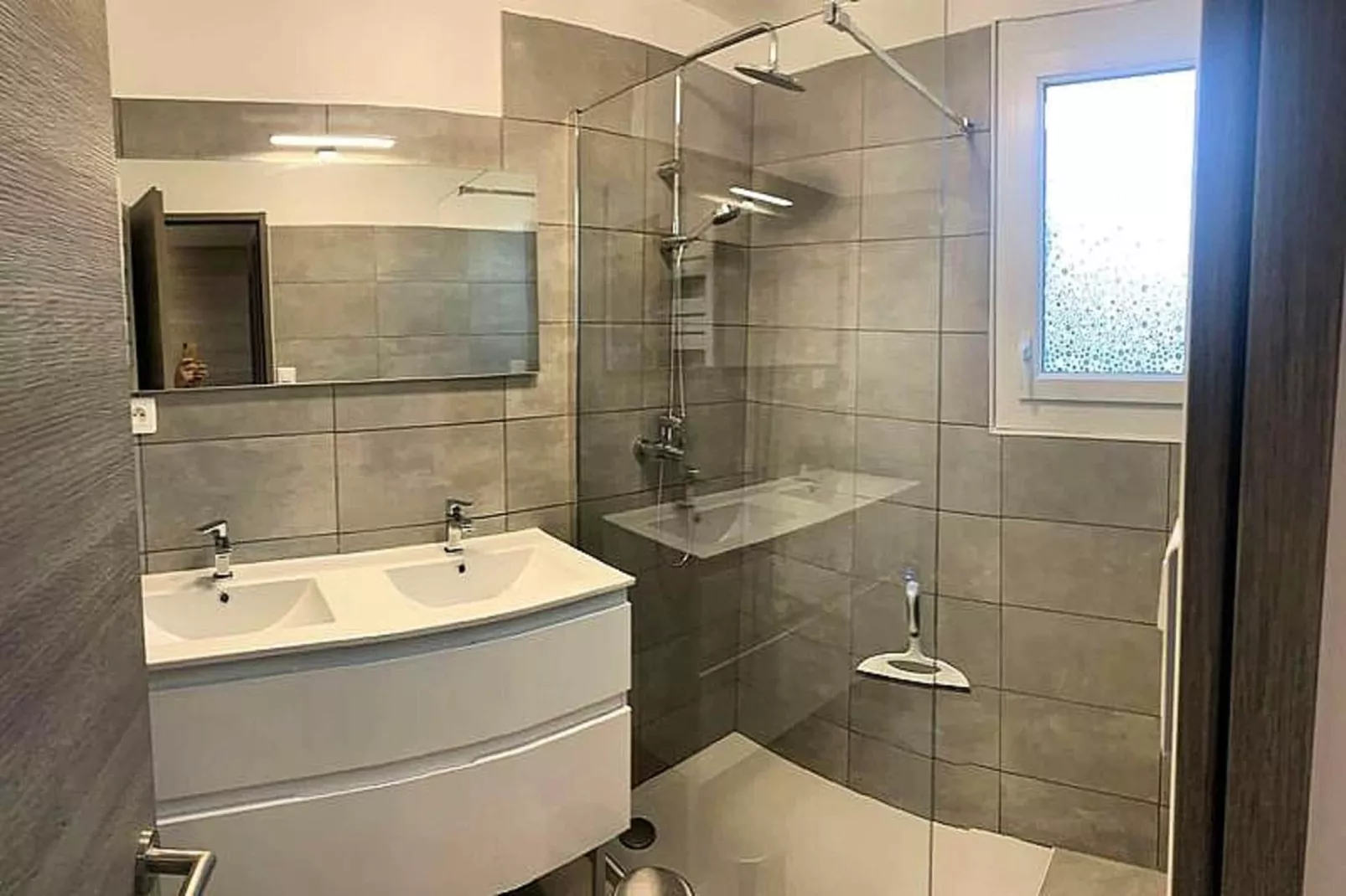 Résidence Mistral-Salle de bain