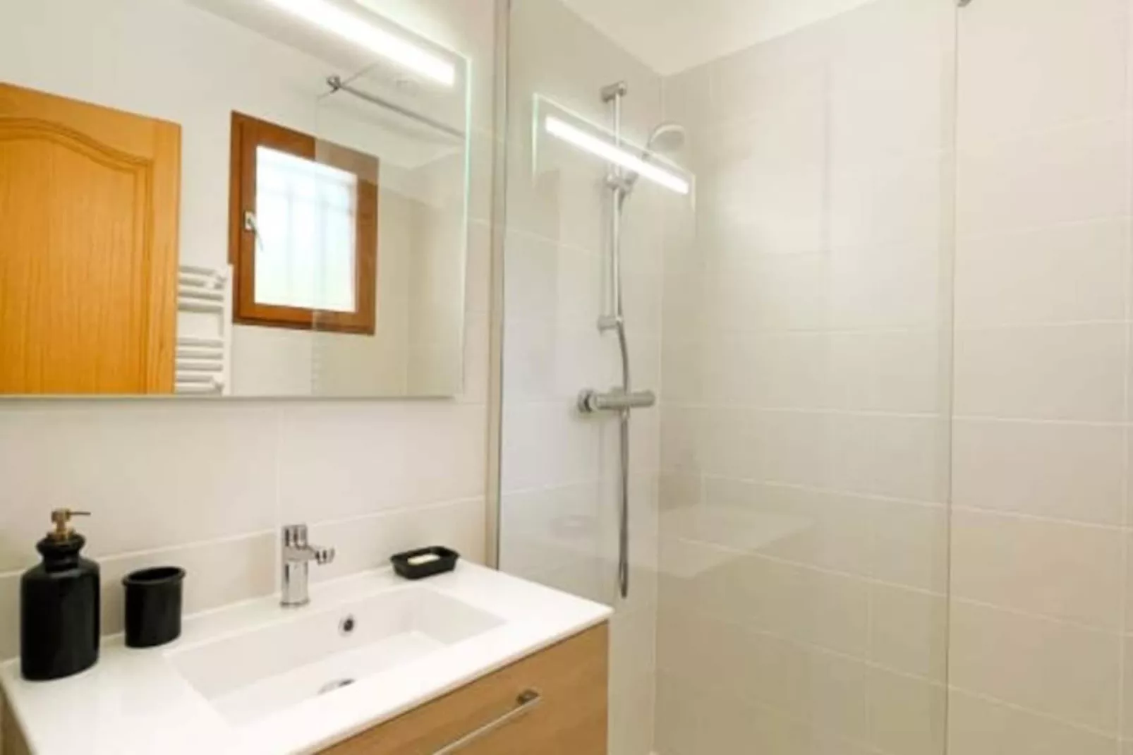 Villa Familiale 11 Pers Avec Vue Unique Sur La Mer-Image-tags.