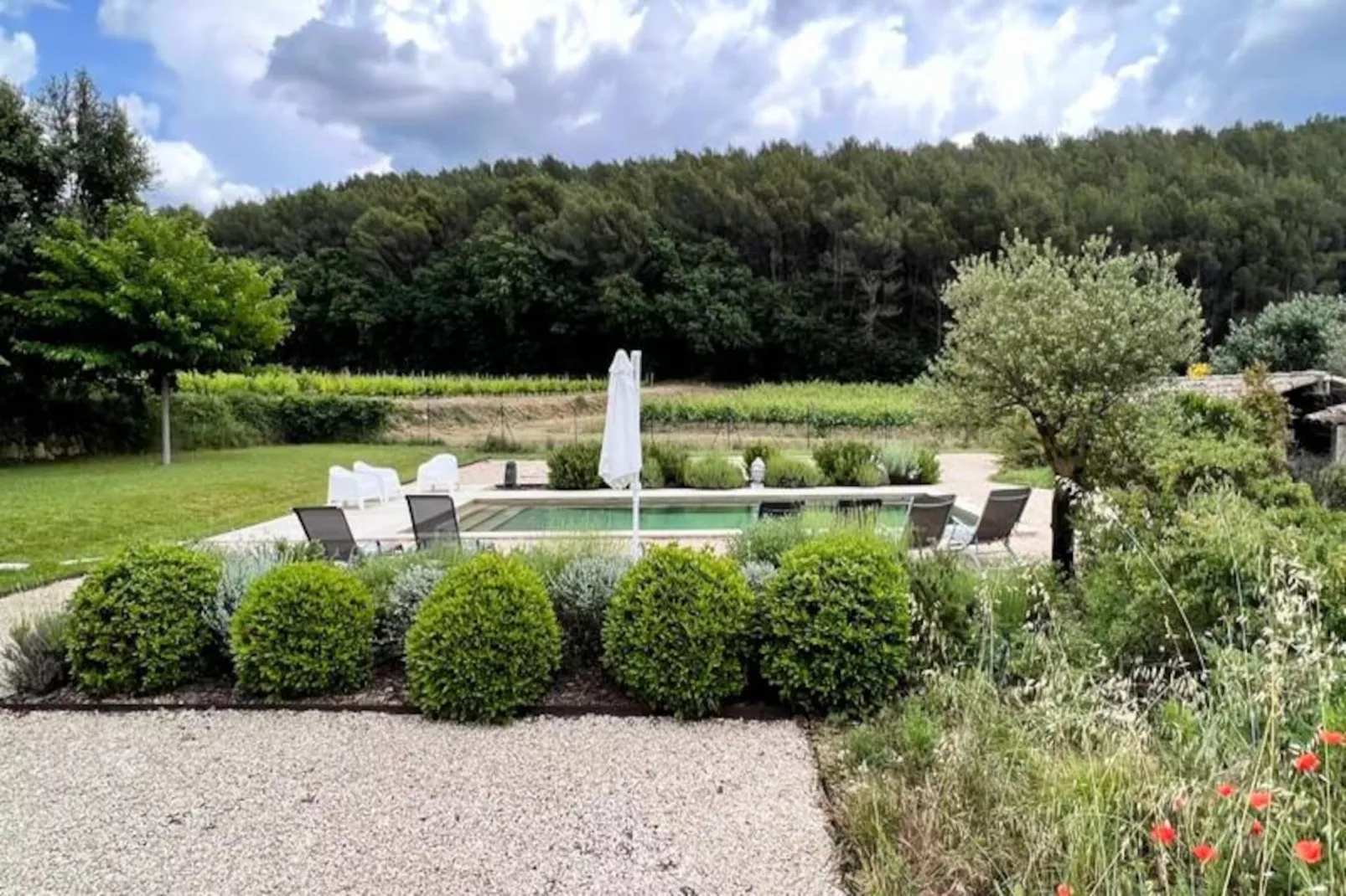 Vivez L'authenticit&eacute; &agrave; La Maison "au Pied Des Vignes"-Image-tags.