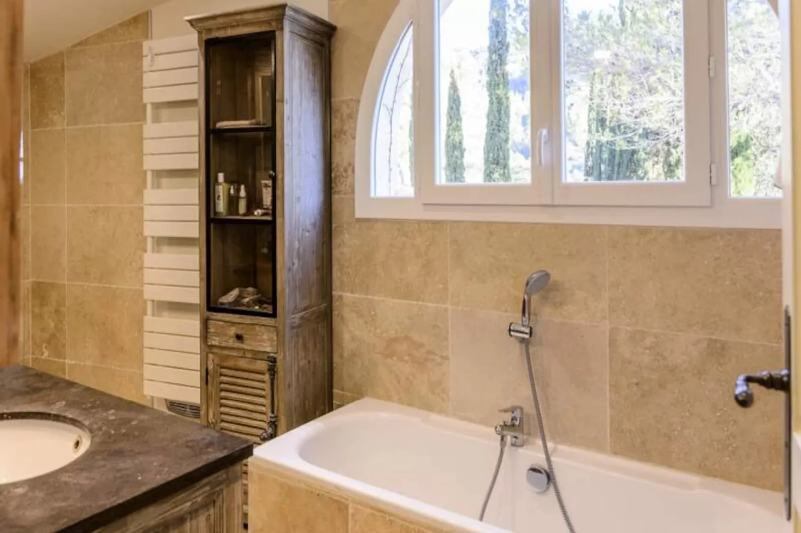 Le Ventoux : Exp&eacute;rience Unique En Provence-Image-tags.