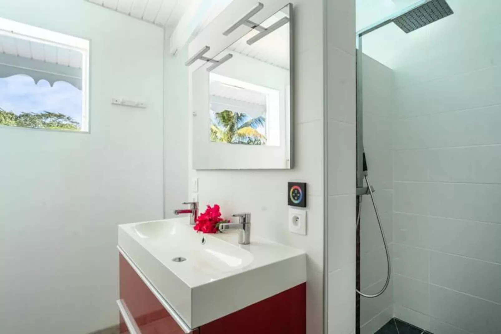 Villa Douce-Image-tags.