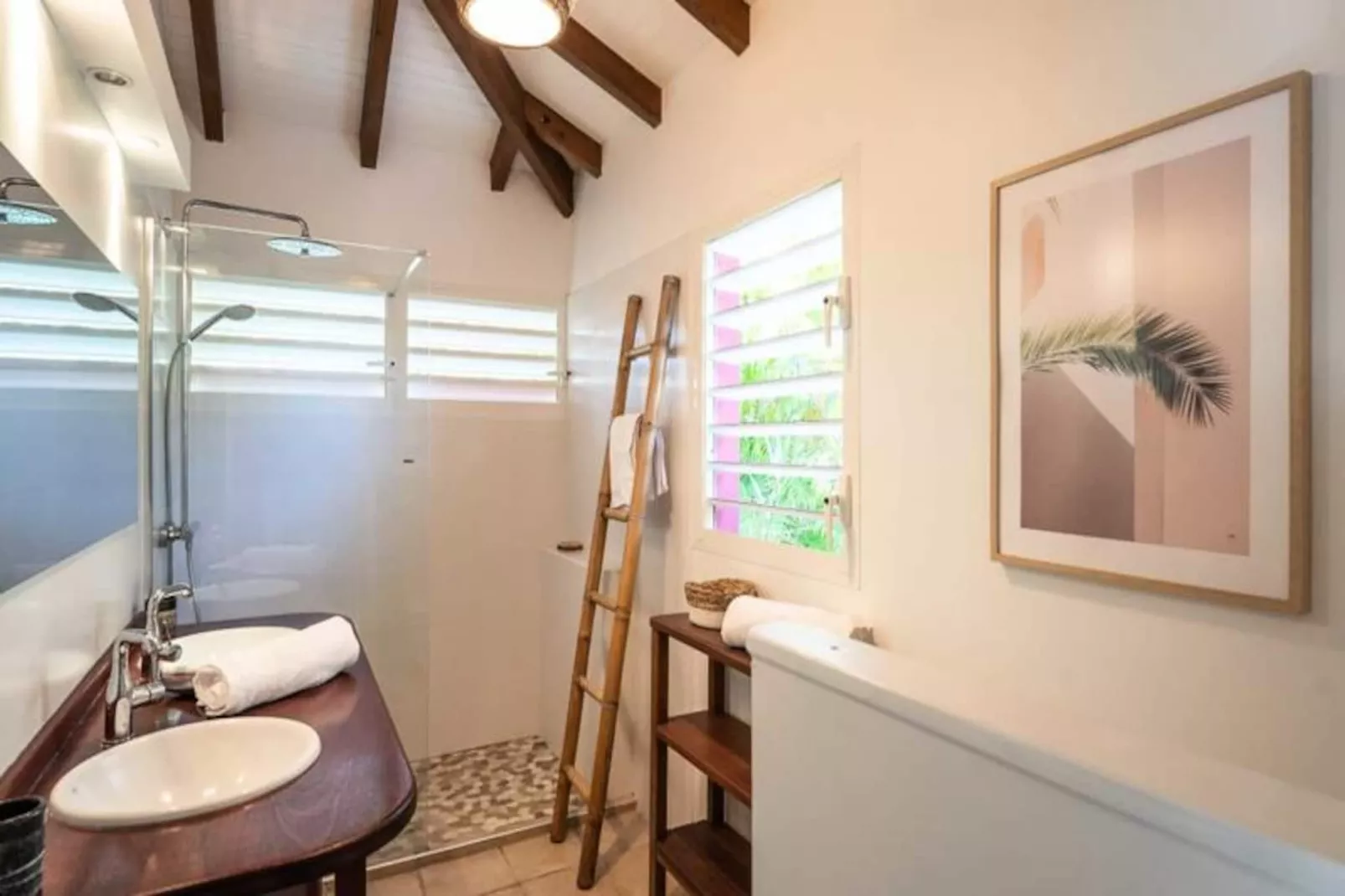 Villa Sereine-Image-tags.