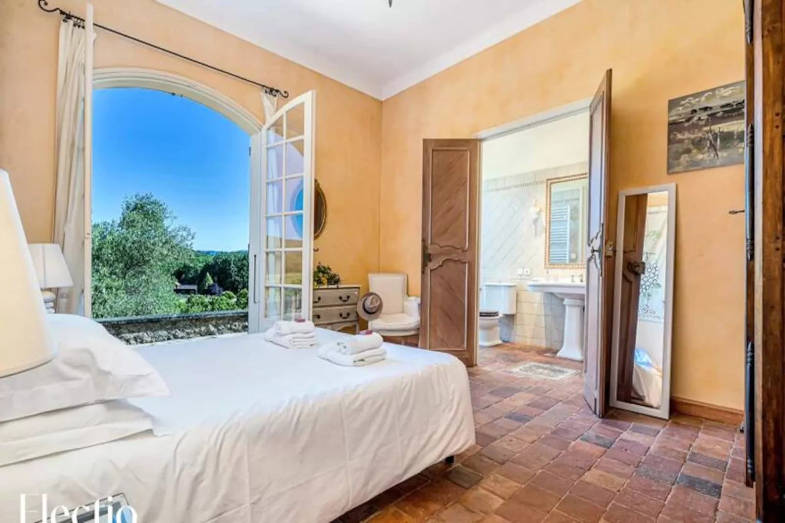 Grande Bastide | Domaine Tour Campanets-Image-tags.