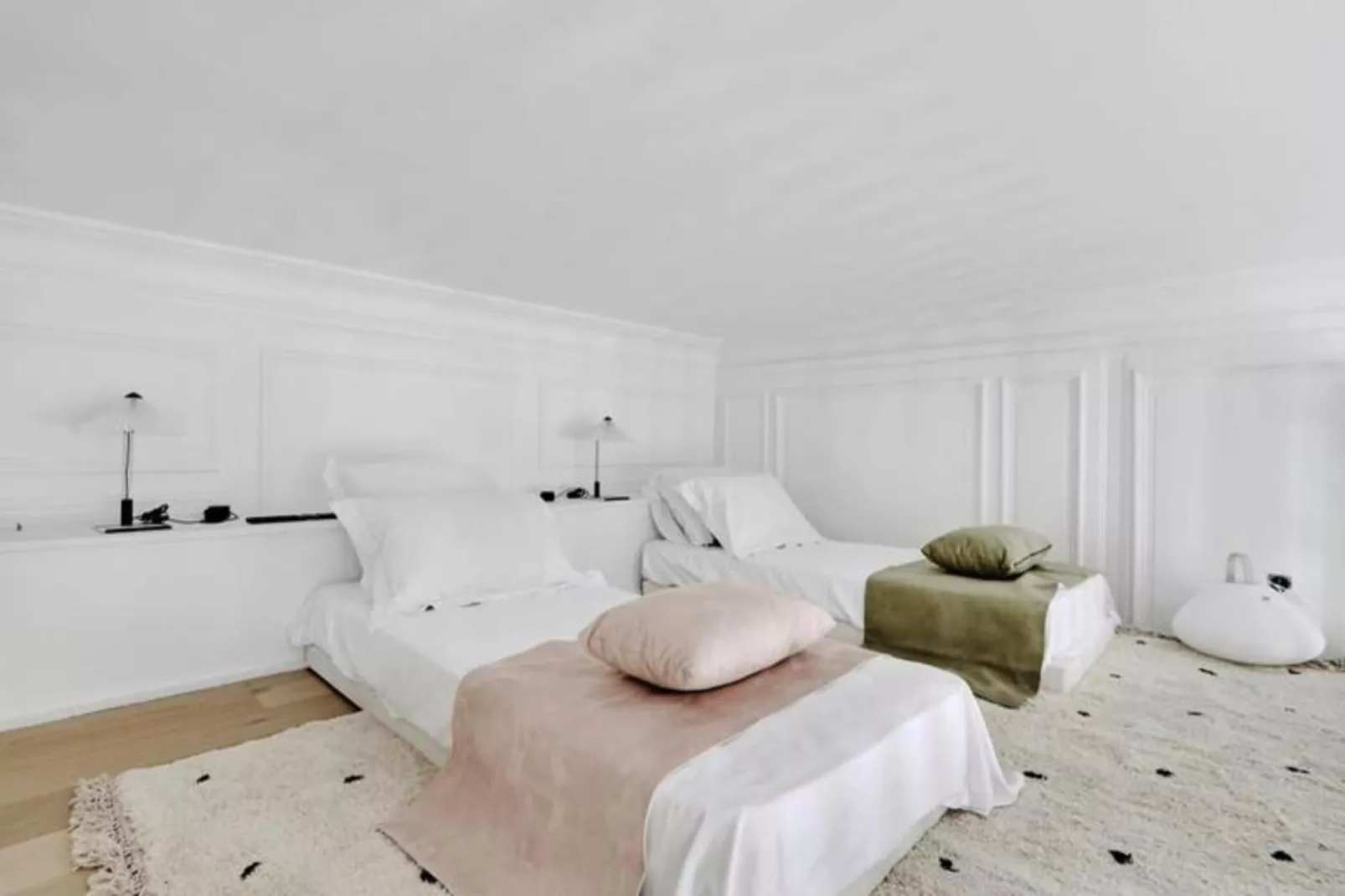 Maison Labruy&egrave;re - Familiale Aviau-Bedroom