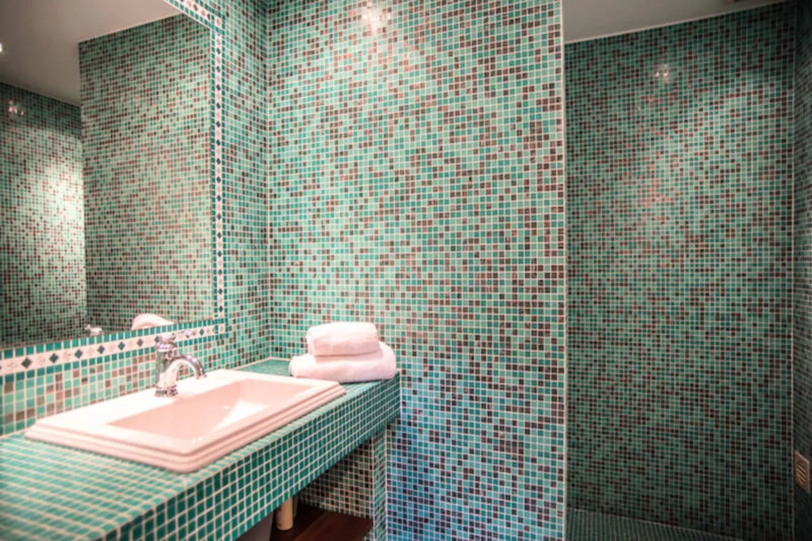 Superbe Villa Avec Piscine Chauff&eacute;e Style Arcachonnais Pour 12 Personnes-Image-tags.