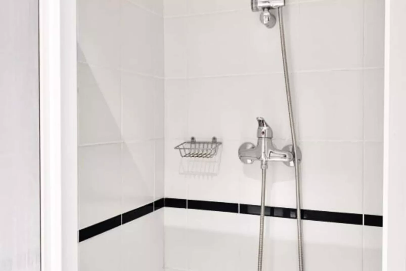 | L'alc&ocirc;ve De Vaucanson 🟡 Centre Historique | Place Vaucanson-Badezimmer