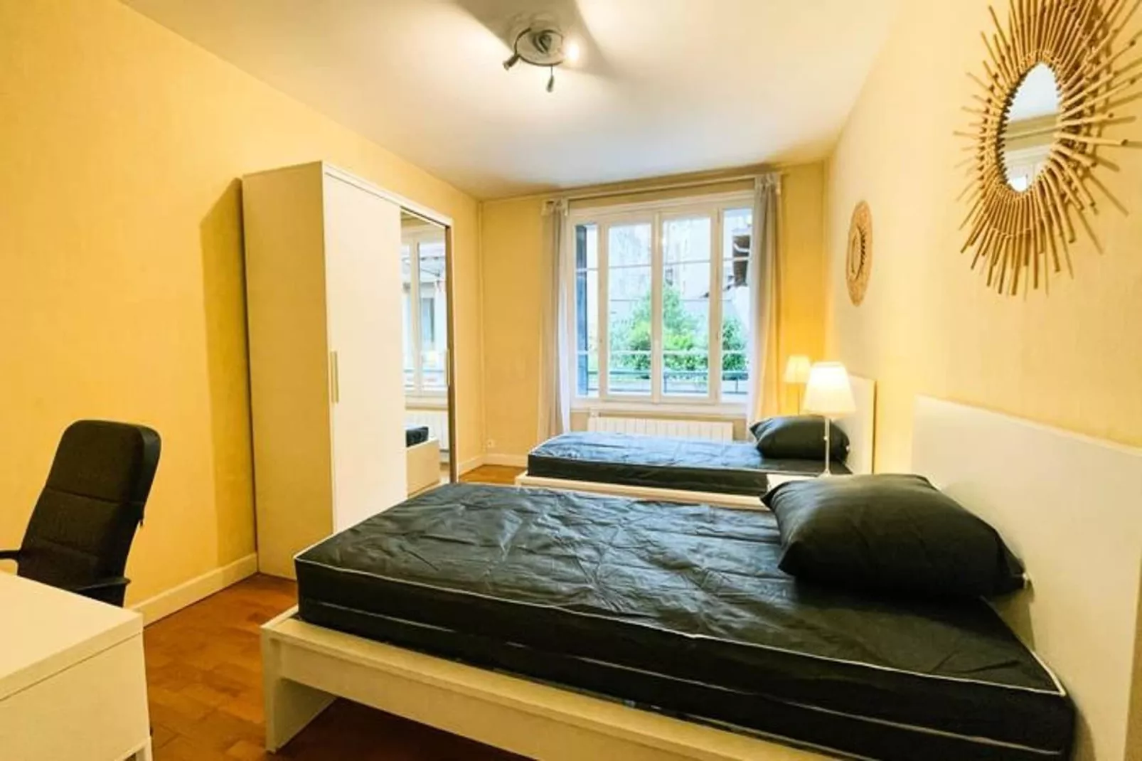 L'harmonie Des &eacute;poques - T2 - Calme-Chambre