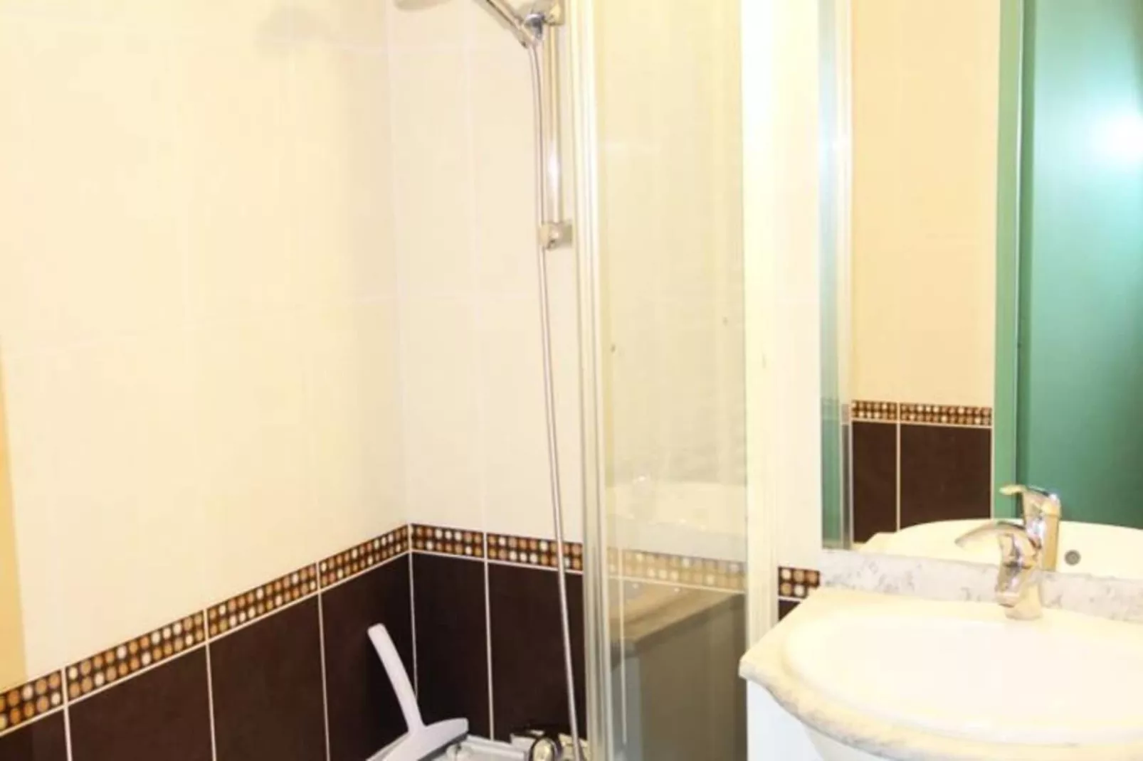 Résidence Balcons D'huez-Bathroom