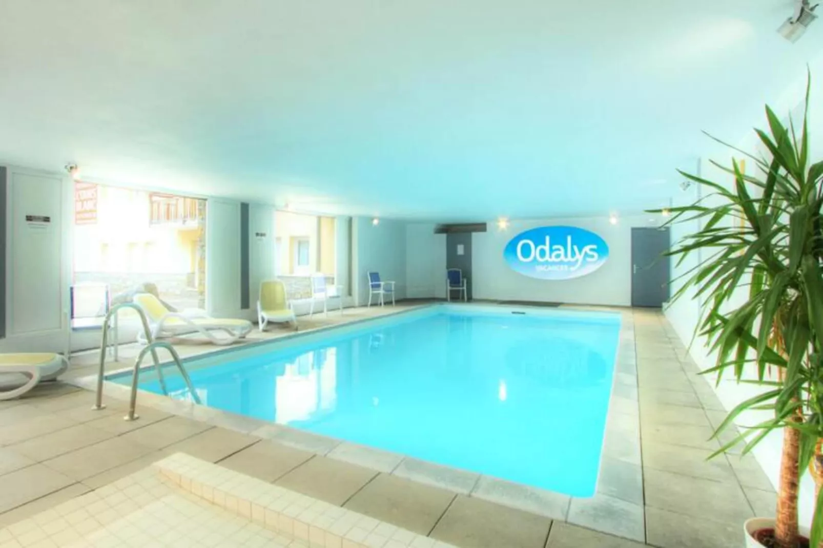 Résidence Odalys L'Ours Blanc-Piscine