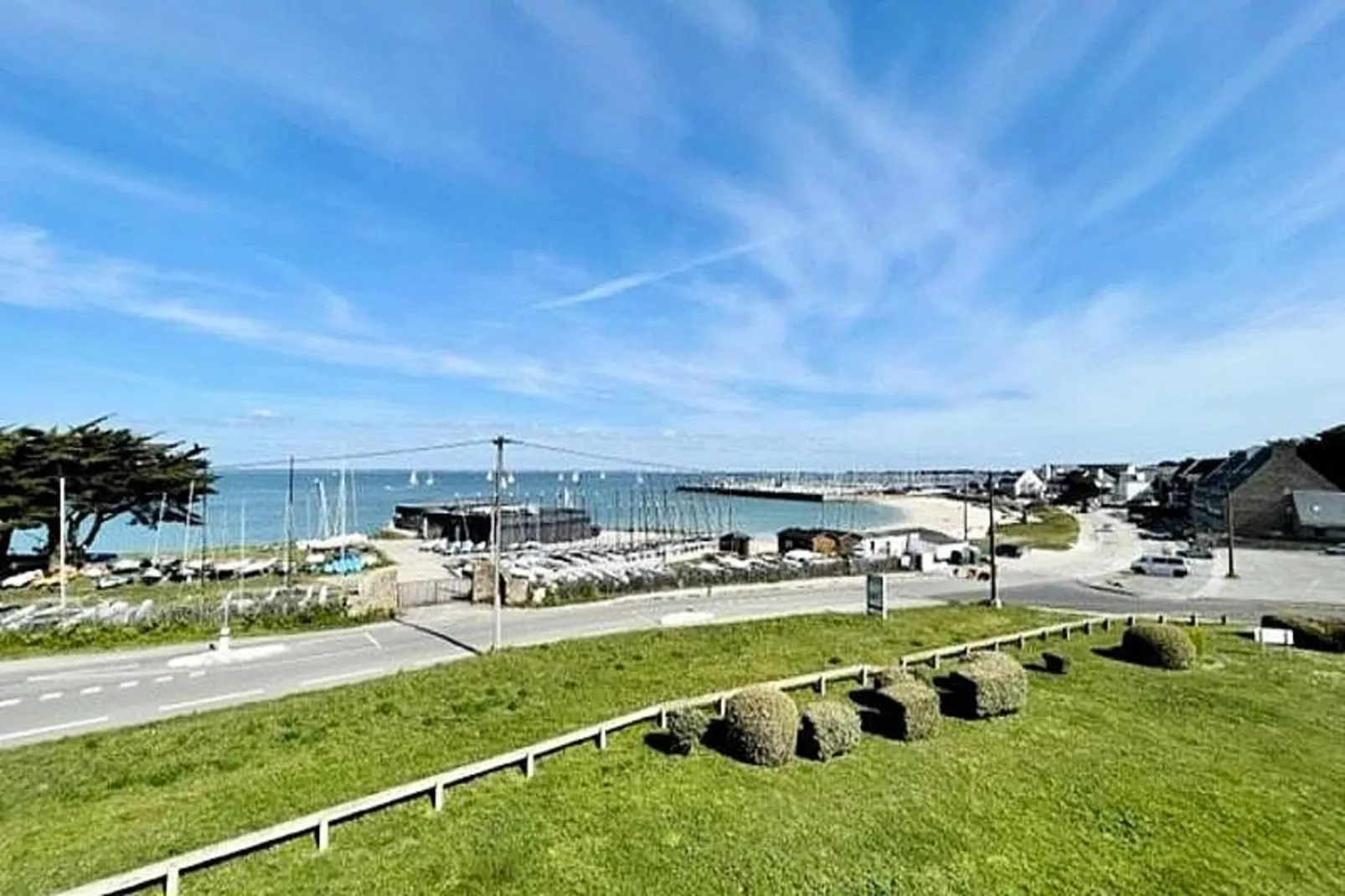 Résidence Adal D'arvor-Vue d'été