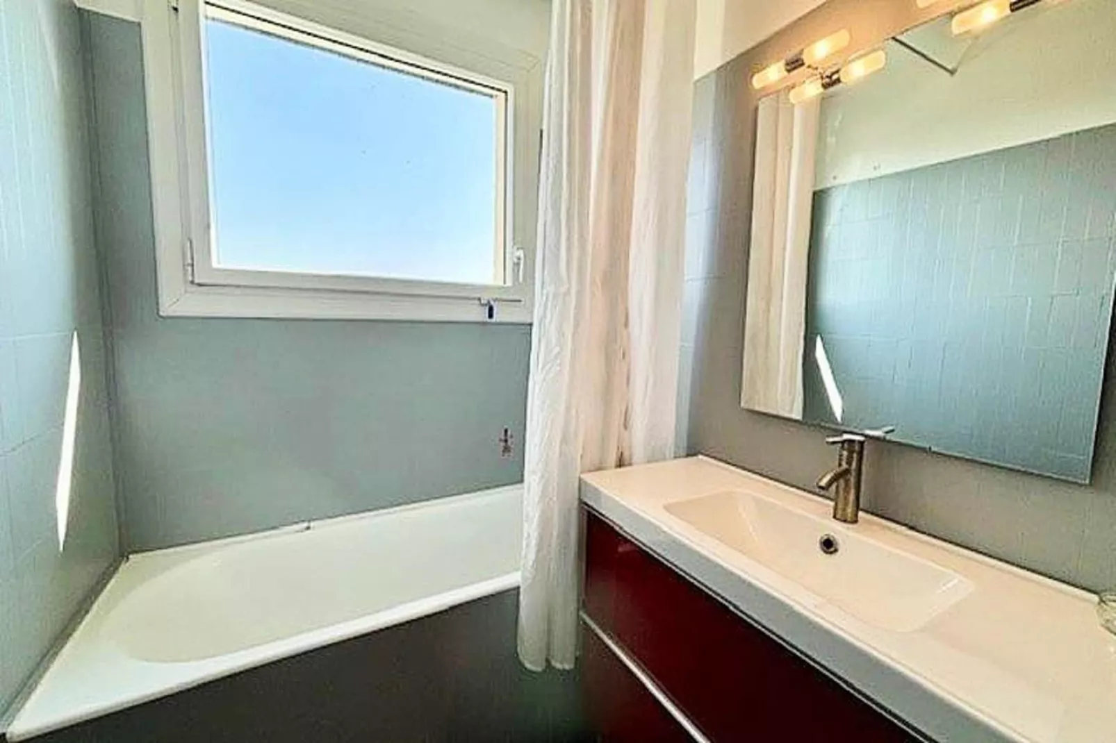 Résidence Les Birvideaux-Badezimmer