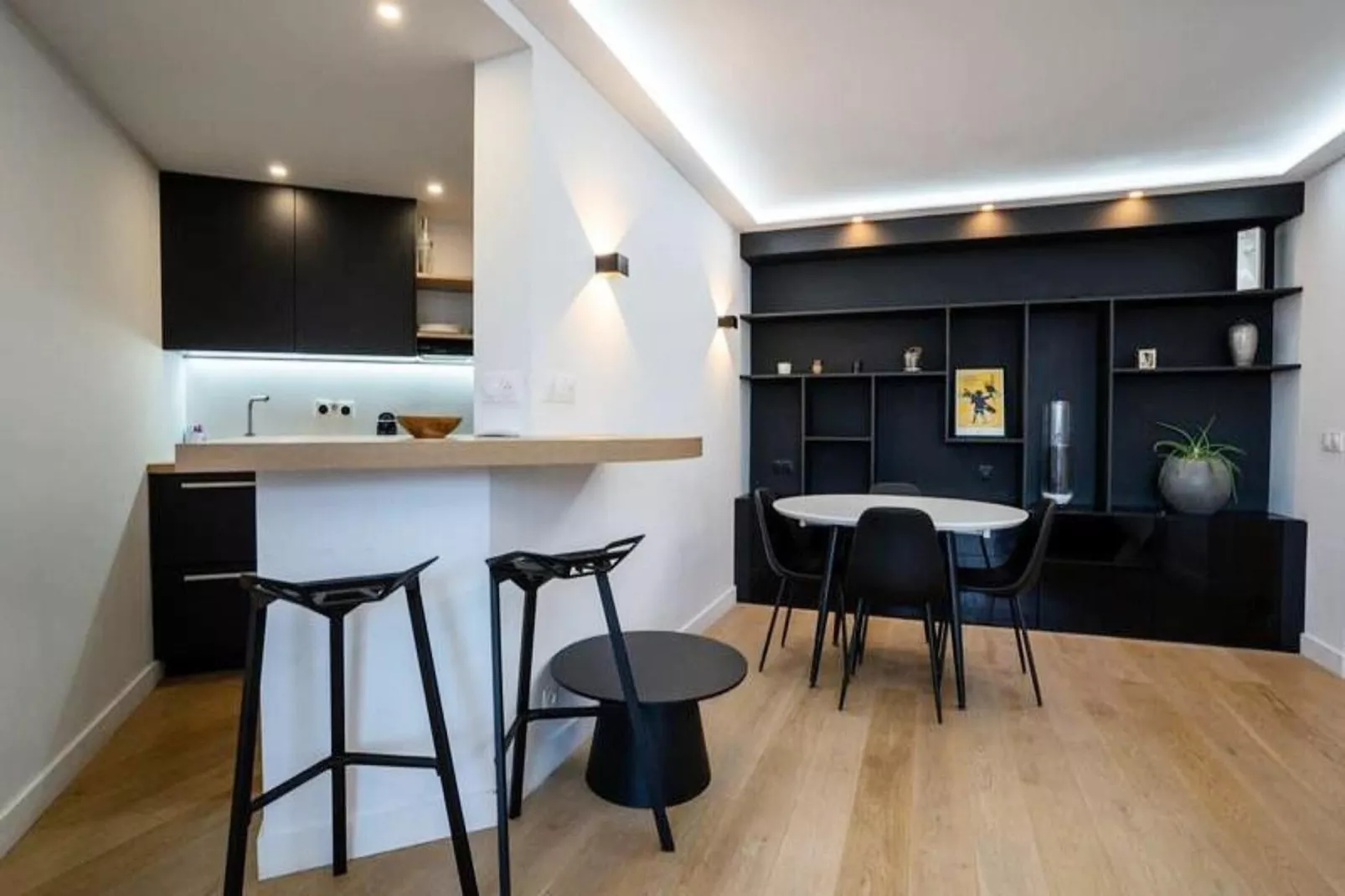 Résidence Sublime T2  Pour 4 Personnes, R&eacute;nov&eacute; Avec Piscine Tennis Parking Wifi-Küche