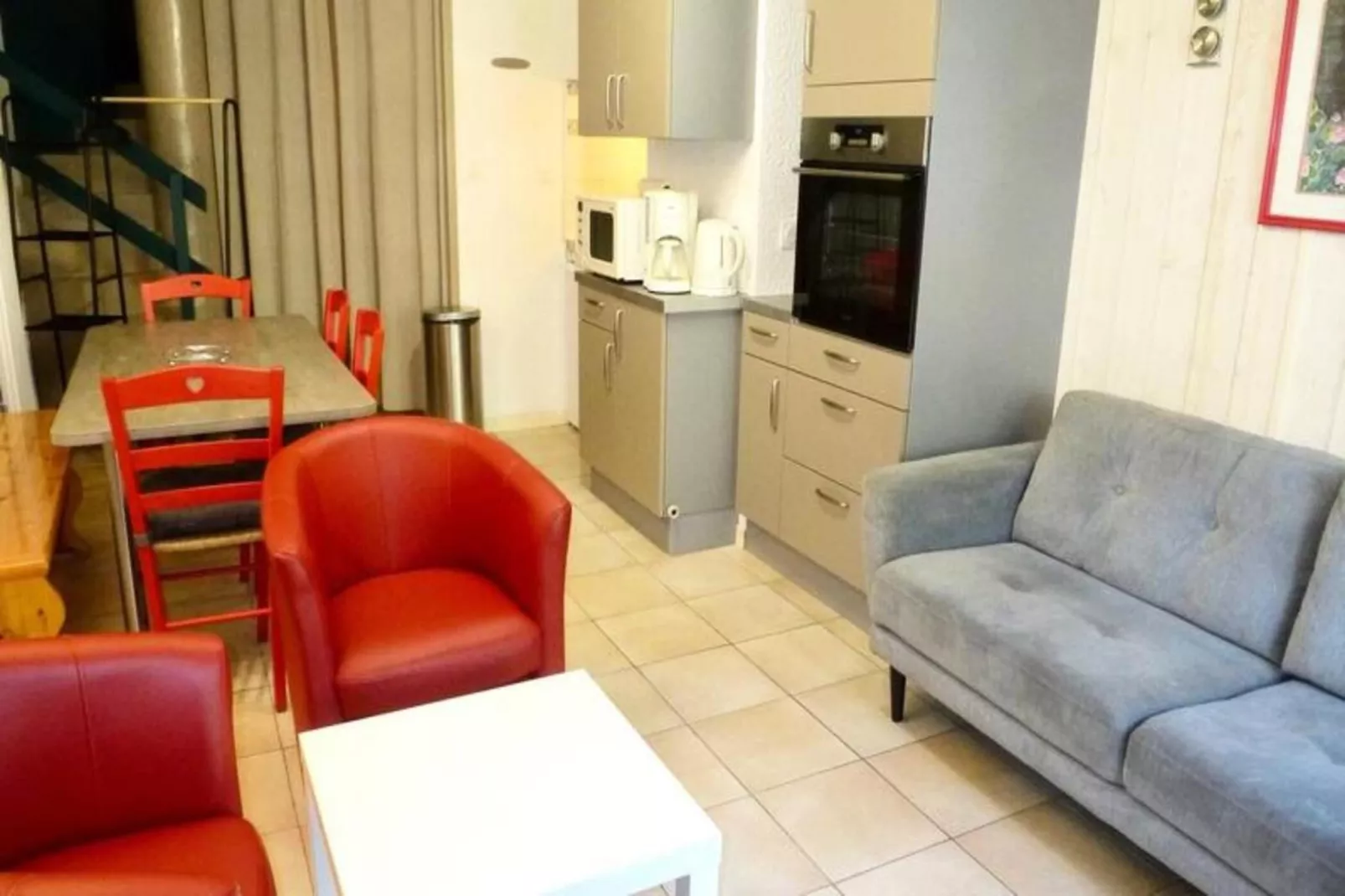 Résidence Neouvielle-Dining room