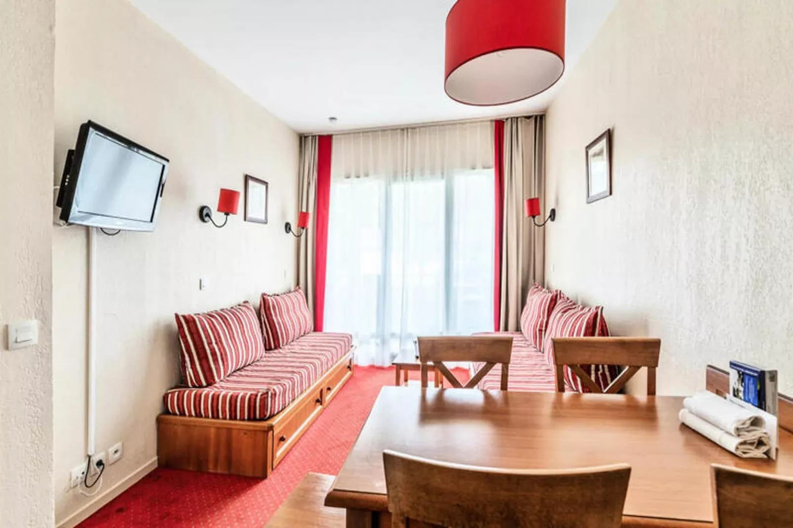 Résidence Les Rives de L'Aure - maeva Home-Dining room