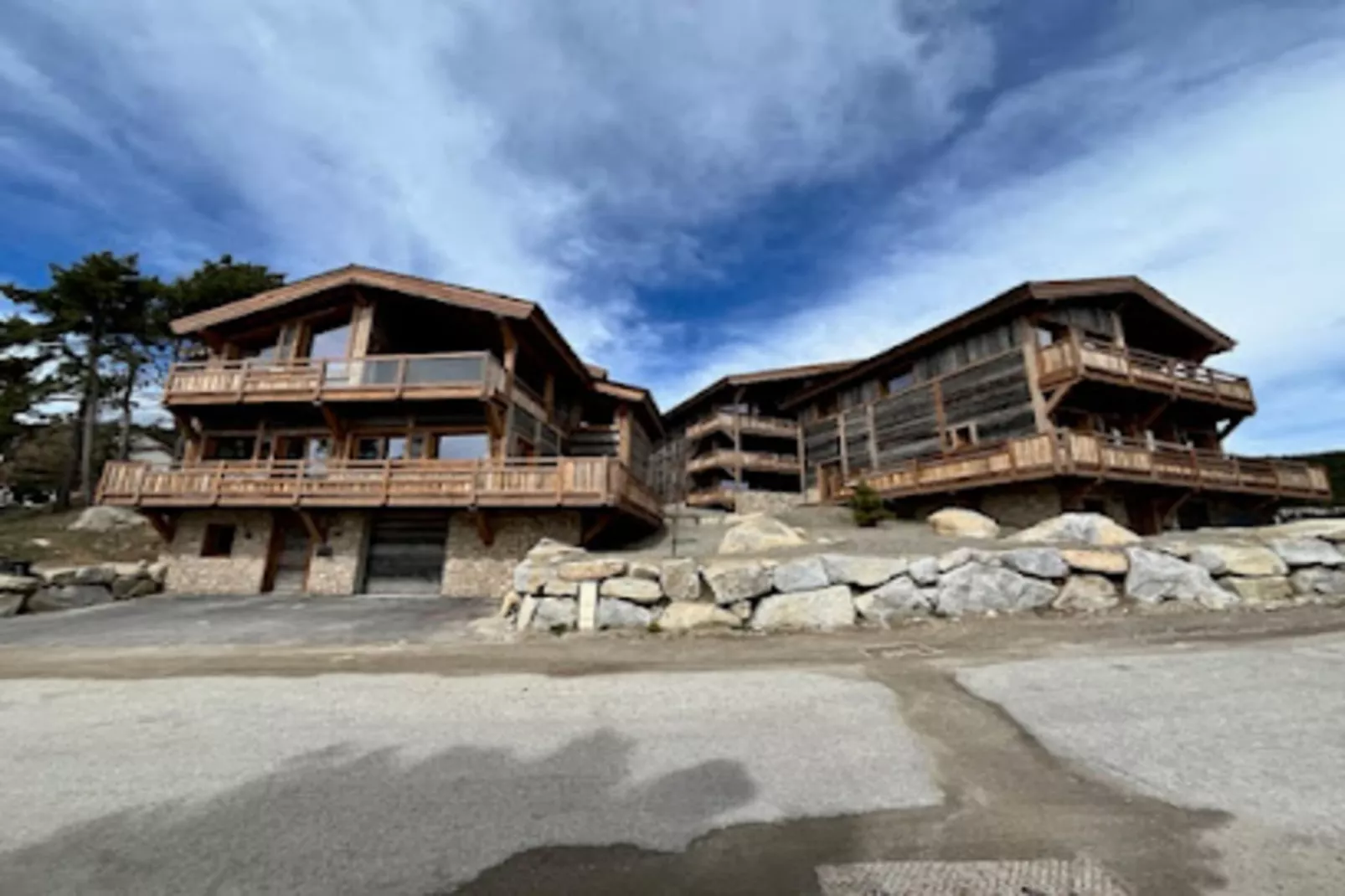 Résidence Goélia Le Domaine de Castella***-Exterior in summer