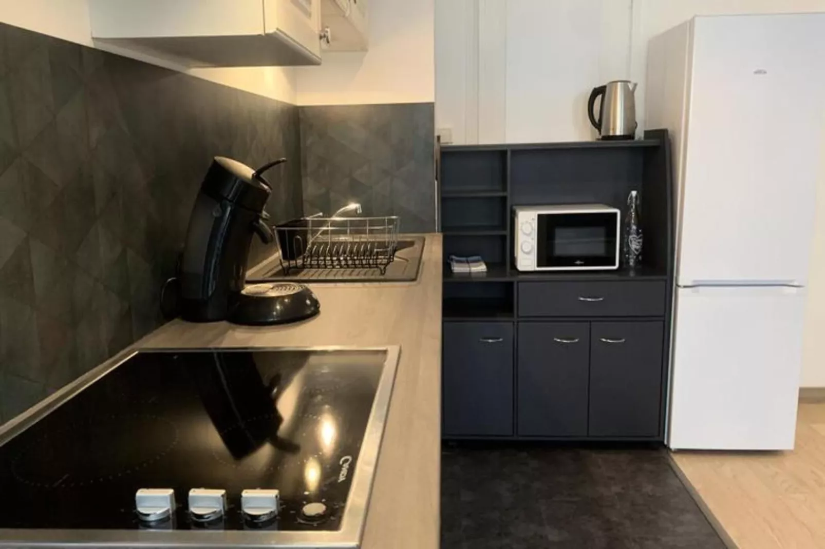 Résidence Le Chateau Durieux 1-Kitchen