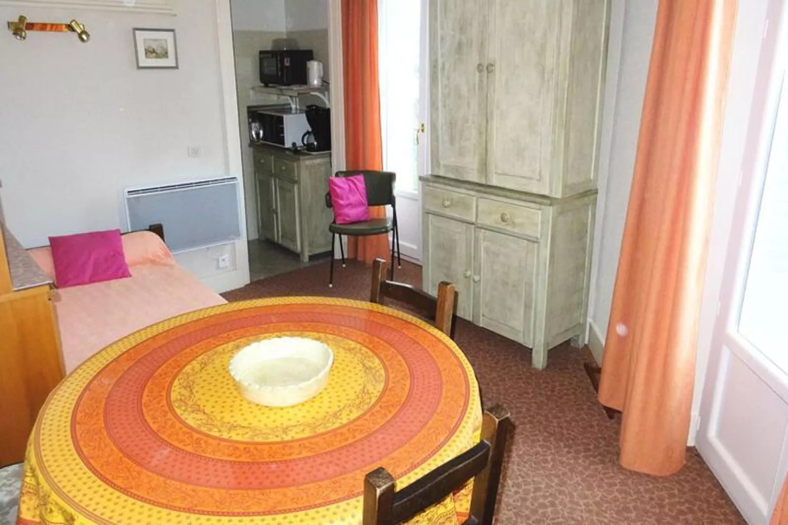 Residence Albion-Dining room