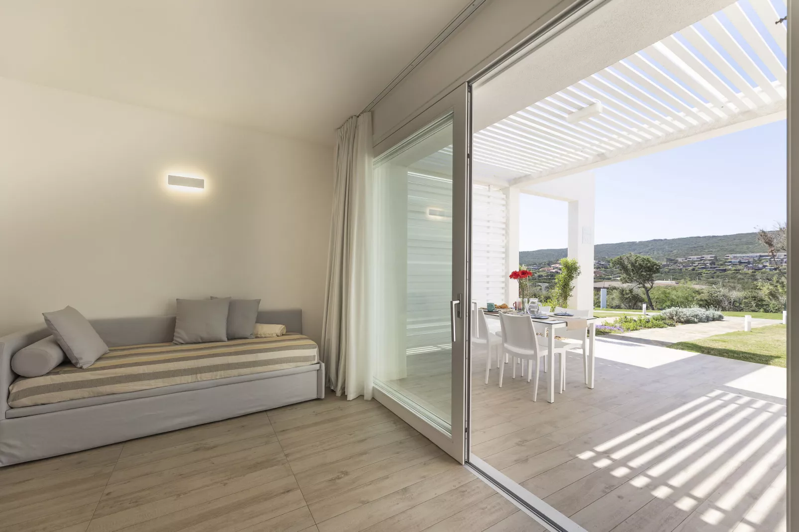 Residence Capo Falcone Stintino "Bilo 4 Comfort"-Living room