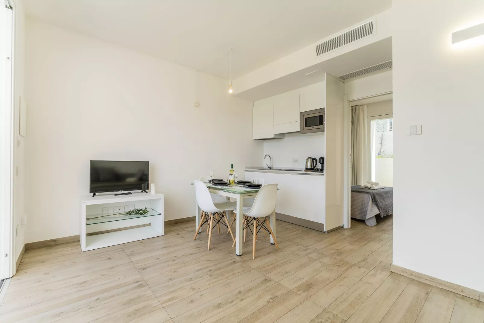 Residence Capo Falcone Stintino "Bilo 4 Comfort"-Dining room