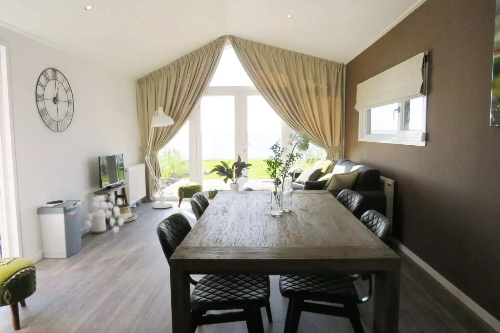 Resort Markermeer 2-Living room