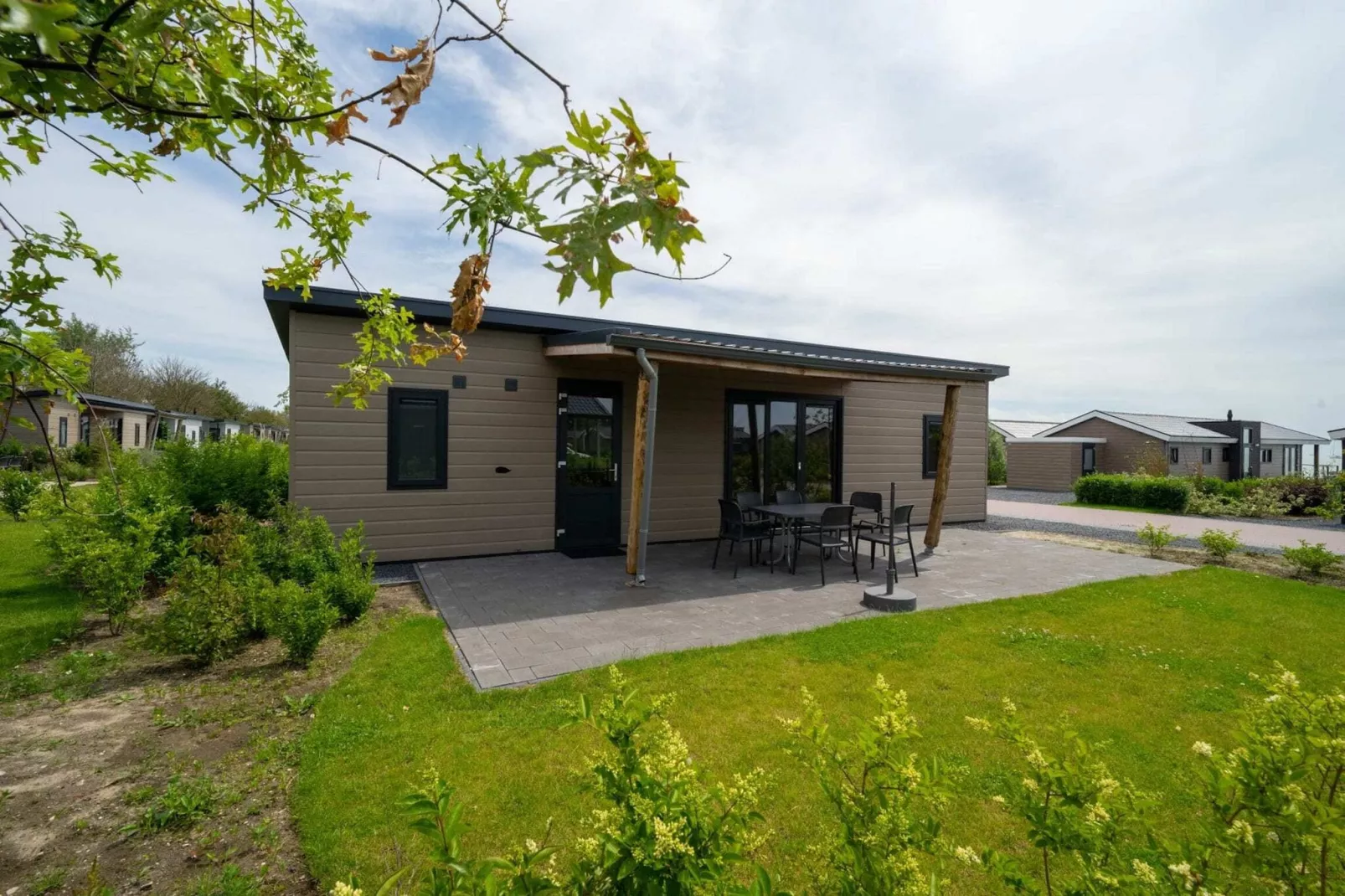 Resort Markermeer 3-Exterior summer