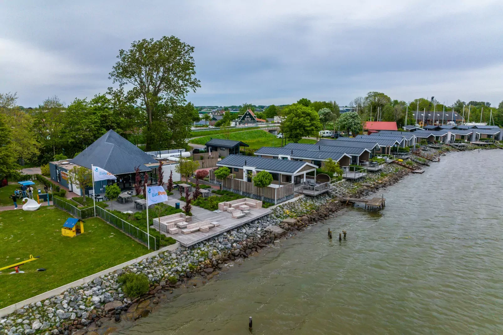 Resort Markermeer 4-Areas summer 1km