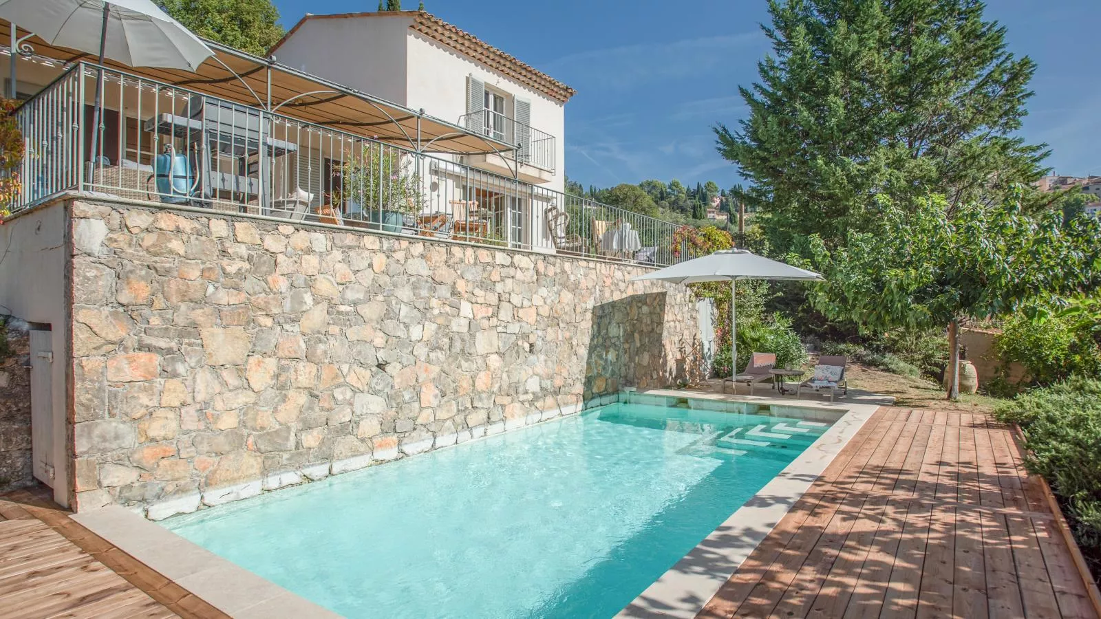Villa Olivier-Außenbereich Sommer