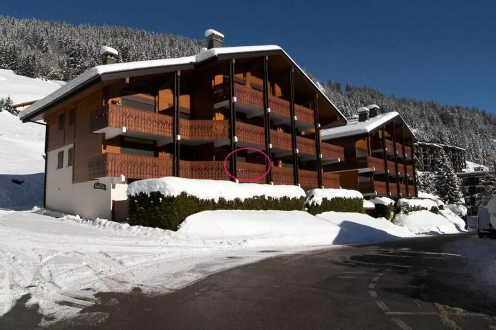 Résidence Domanial B-Außenbereich Sommer