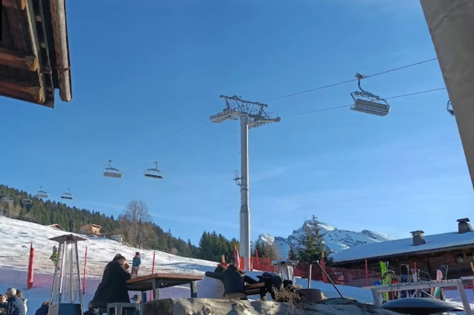 Appartements à La Clusaz-Zones hiver à 5 km