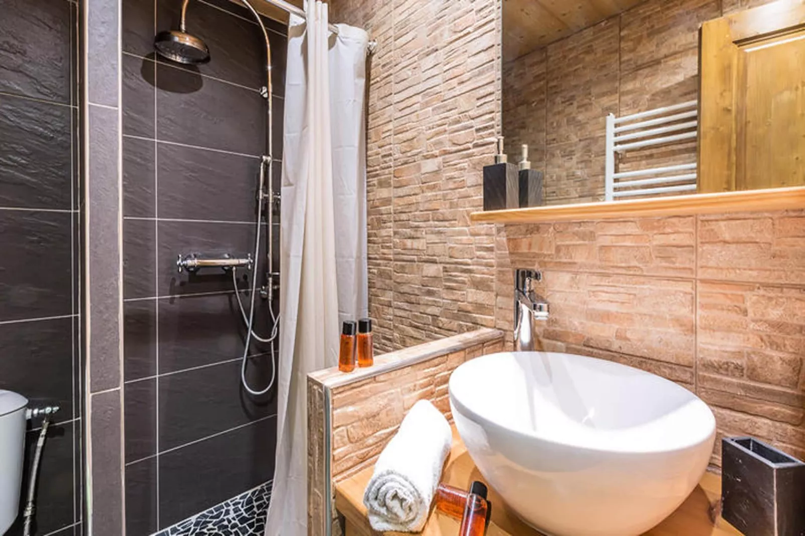 Résidence Moraine-Bathroom