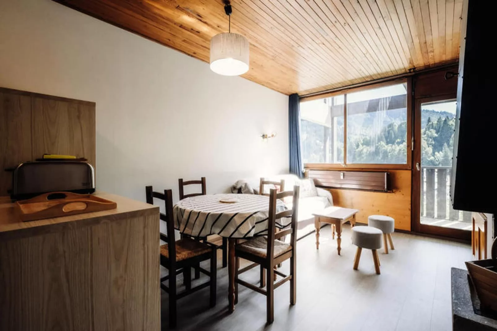 Résidence Bison-Exterior in summer