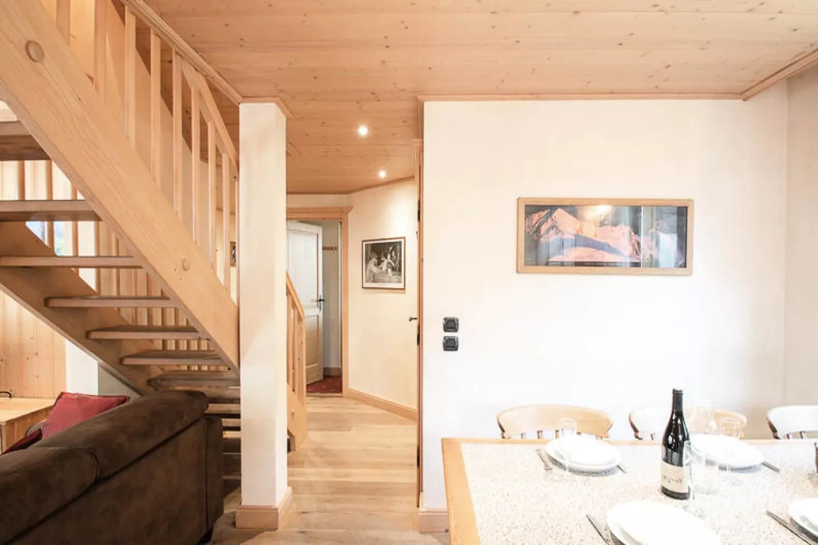 Chalets Du Savoy-Dining room