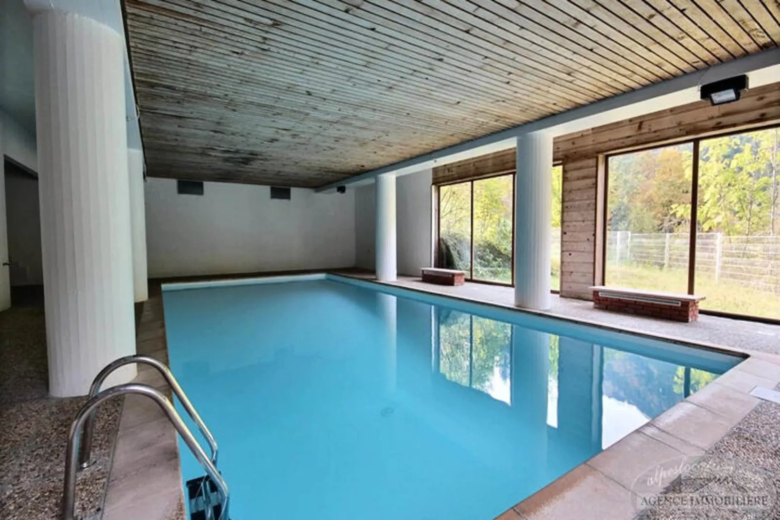 Appartements à Saint Jean d'Aulps-Schwimmbad