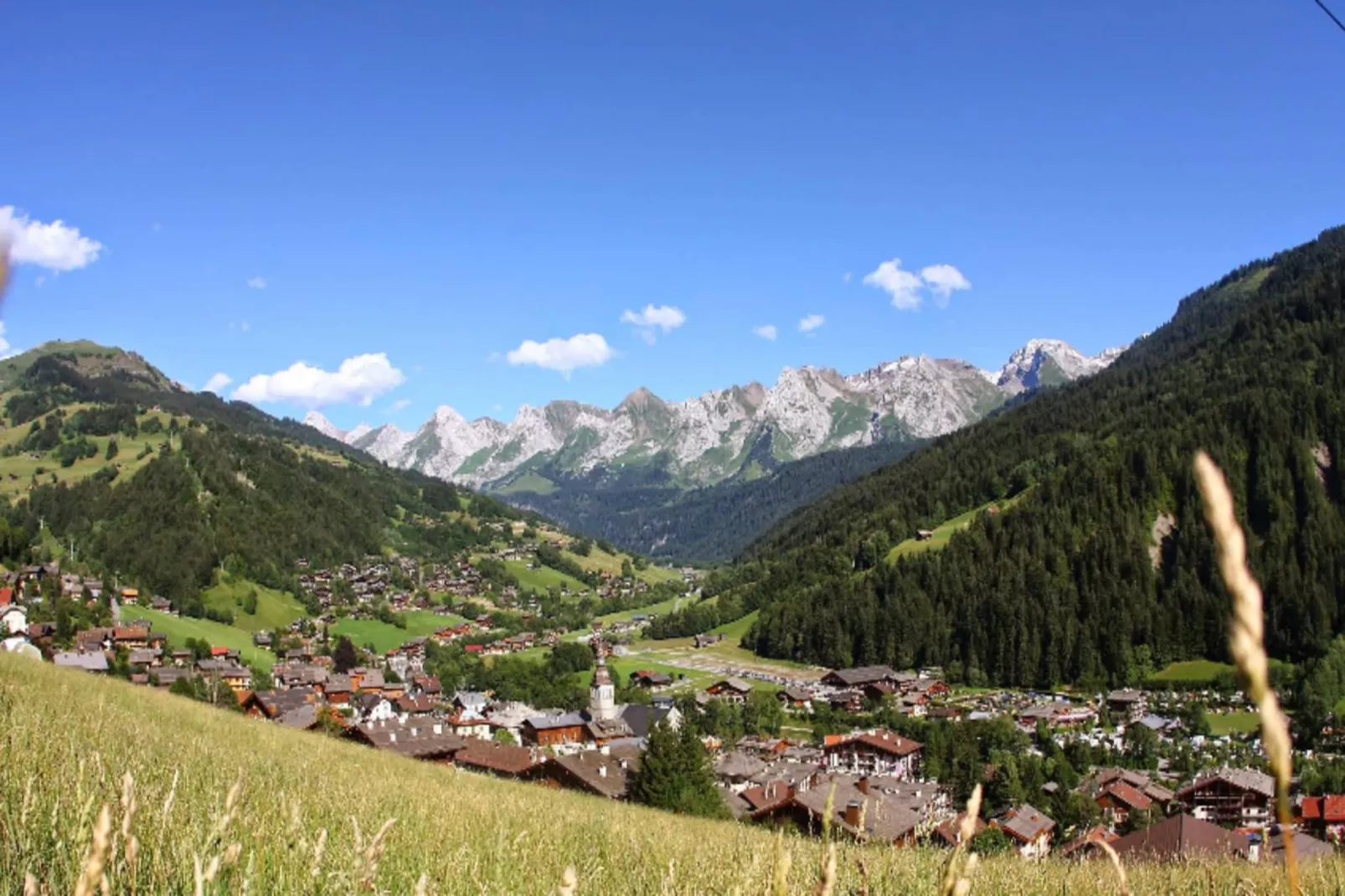 Résidence Danay-Zones été à 1 km
