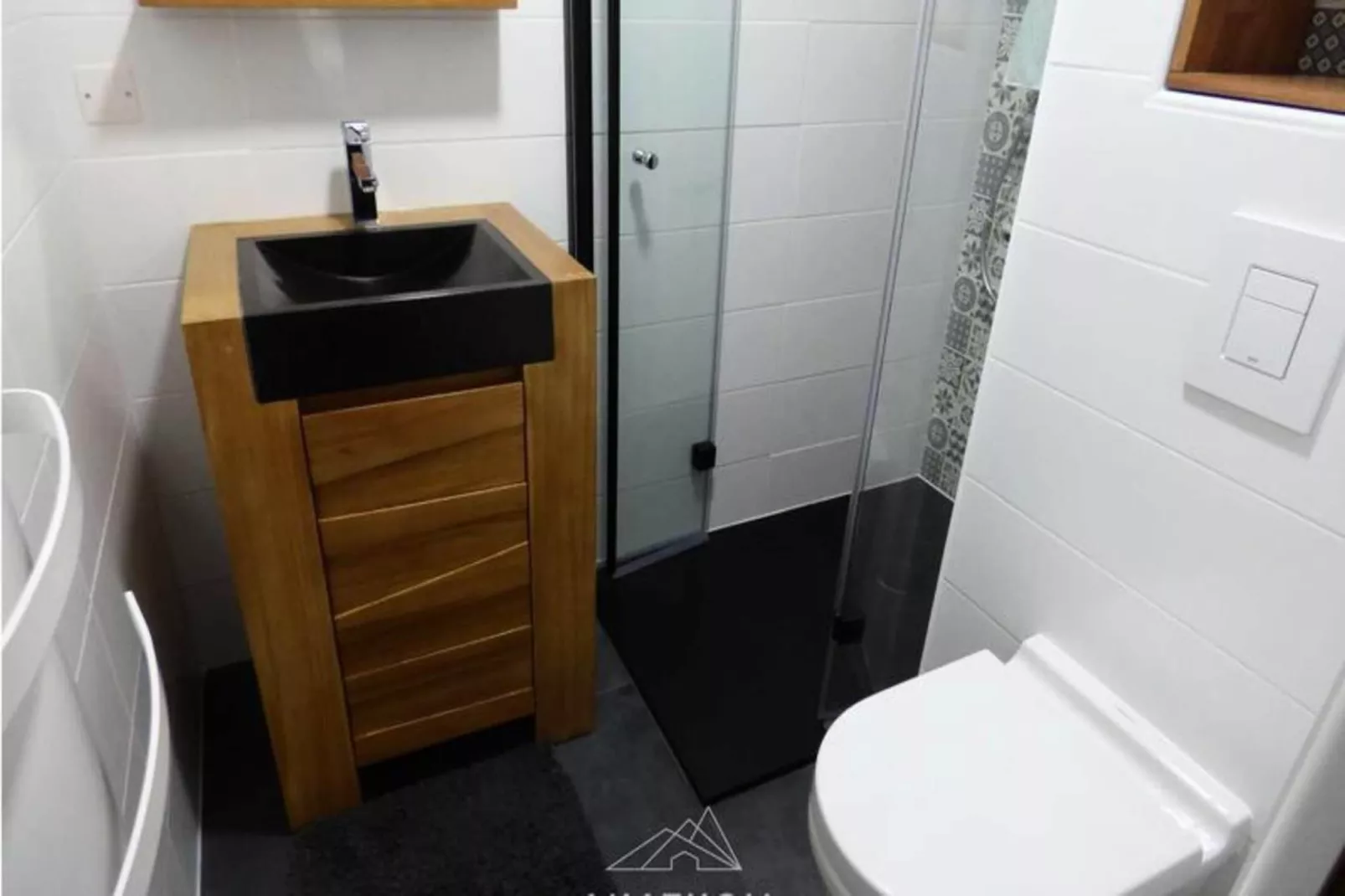 Résidence Eparvi-Bathroom