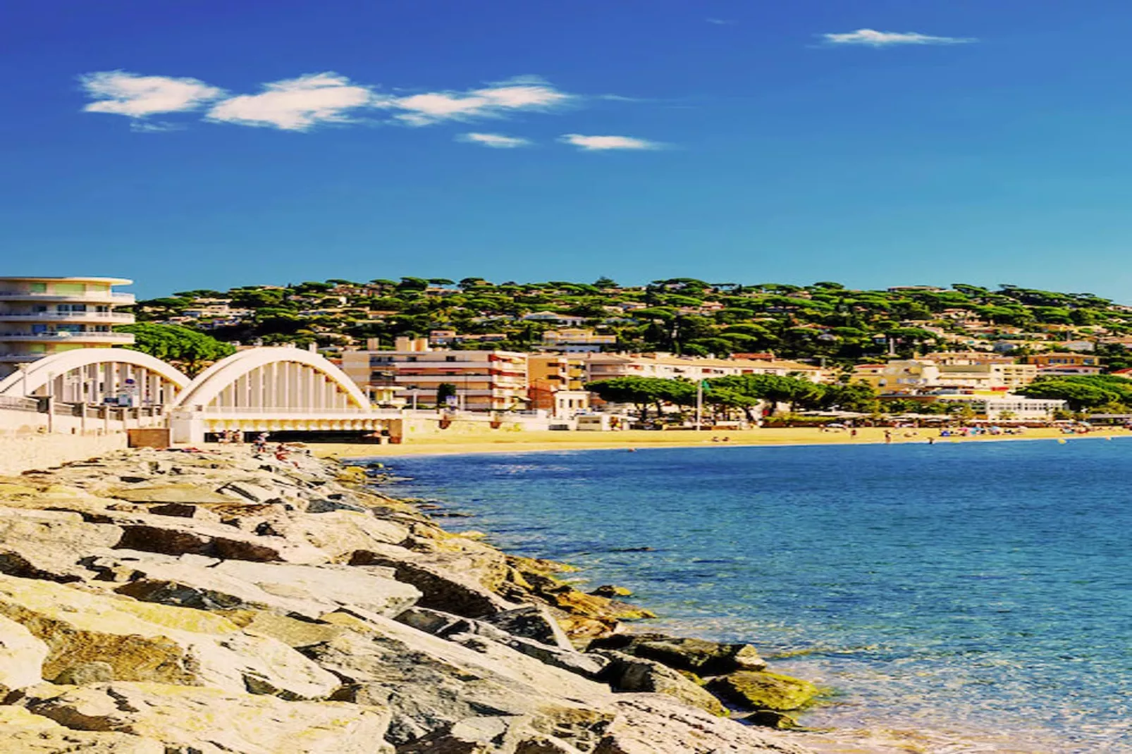 Résidence Hauts Du Sémaphore-View in summer