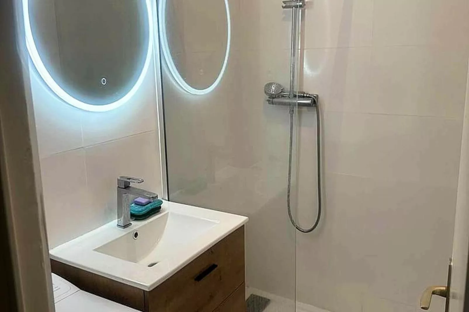 Résidence Marines D'aryana-Bathroom