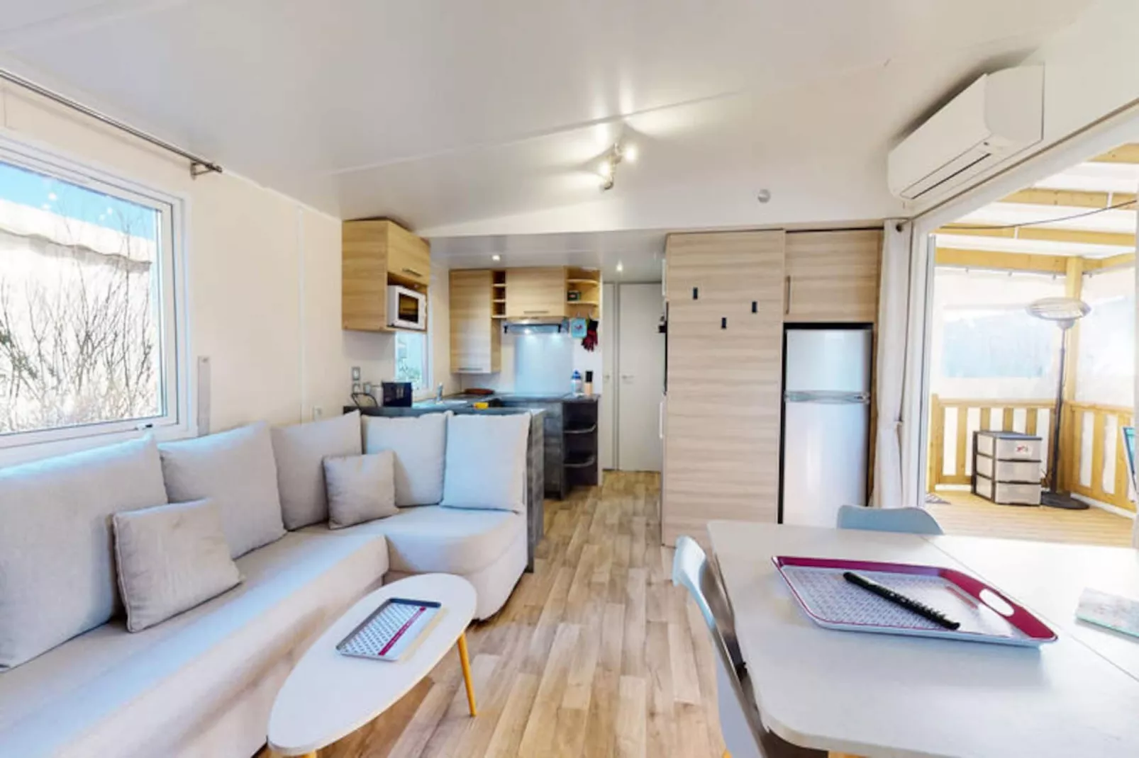 Mobil Home - Bungalow - Cottage à Saint-Hilaire-de-Riez-Image-tags.