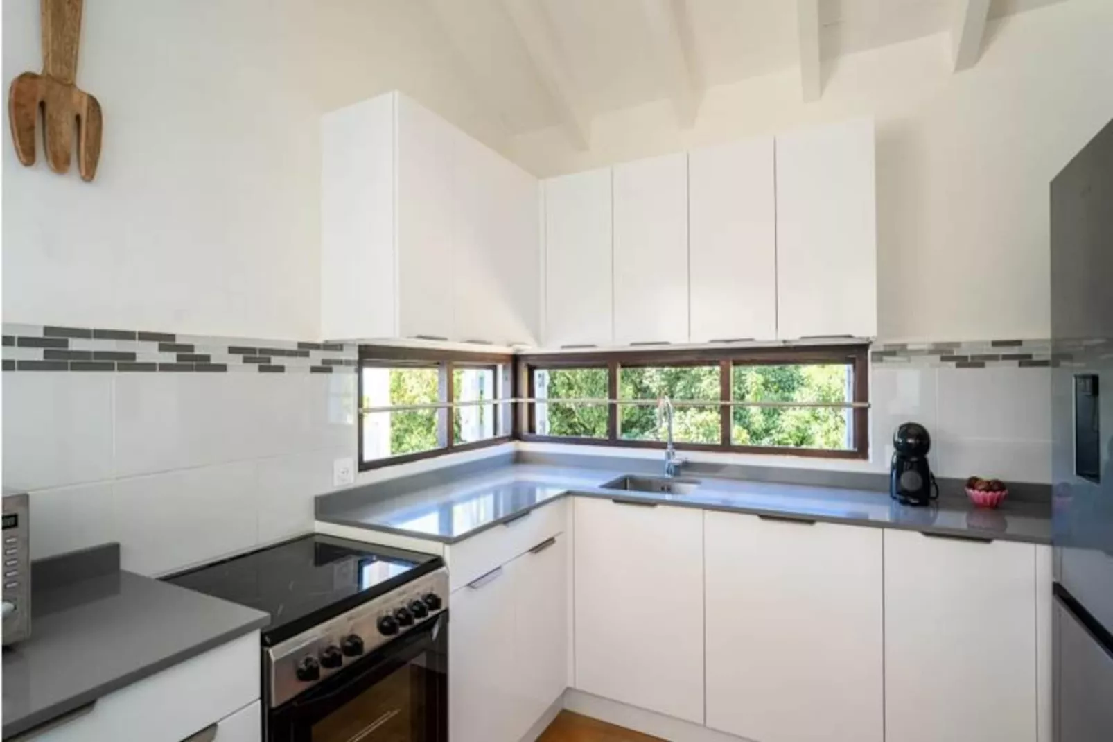 Villa Blue Horizon-Image-tags.