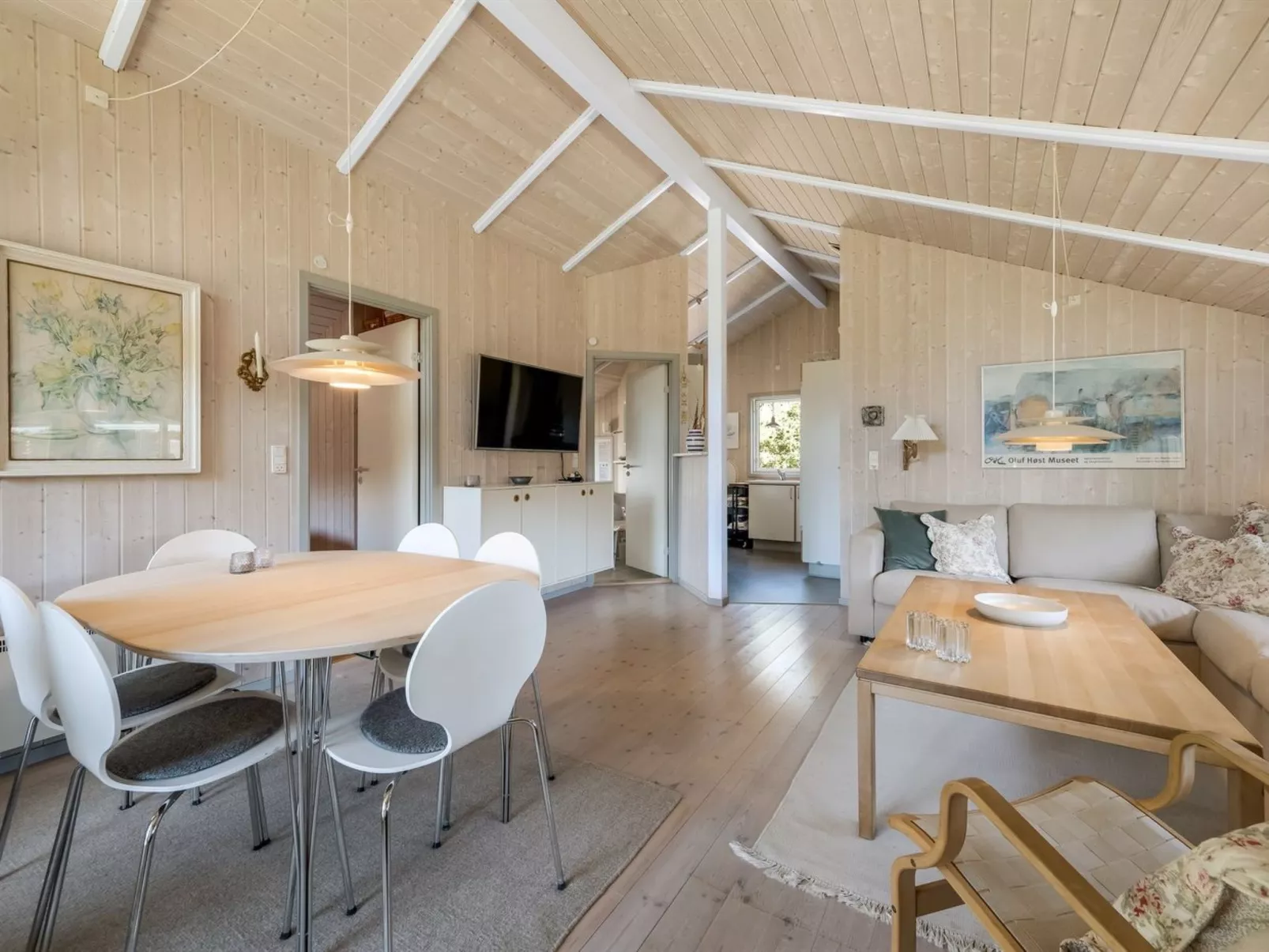 "Elba" - 275m to the fjord-Inside